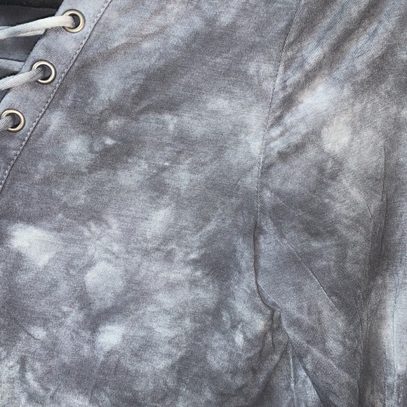 American Eagle Shirt Blue Tie Dye - Picture 3 of 4